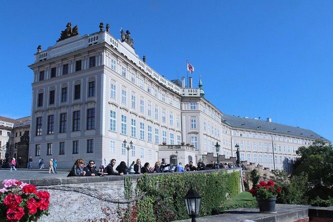 Prague Castle Walking Tour - St. Vitus Cathedral: Gothic architecture and Czech royal tombs