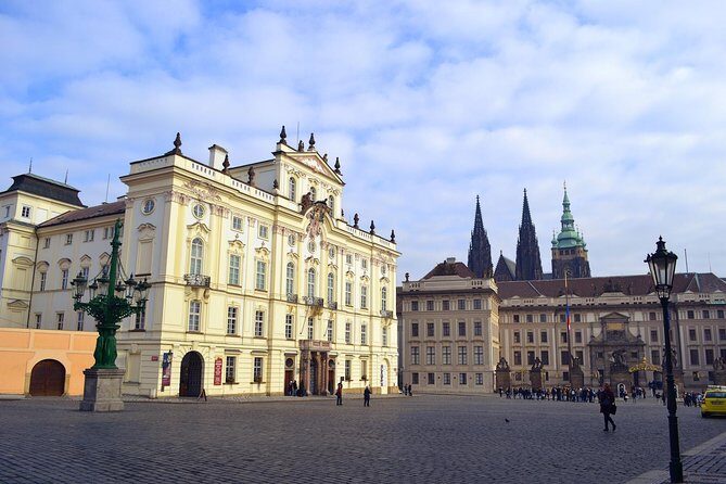 Prague Castle Walking Tour - Golden Lane: tiny doors, guards’ quarters, and the armor museum