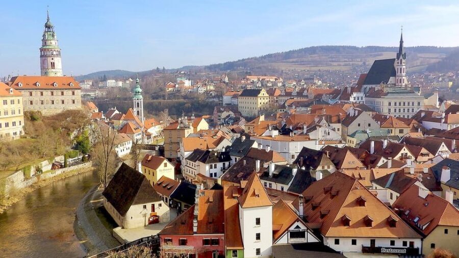 Prague: Cesky Krumlov Private Day Tour - Prague-to-Český Krumlov by private car: how the day really feels