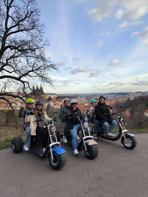 Prague: City Highlights Tour by Electric Trike - The opening photo stops: Lennon Wall and Kampa’s quiet angle