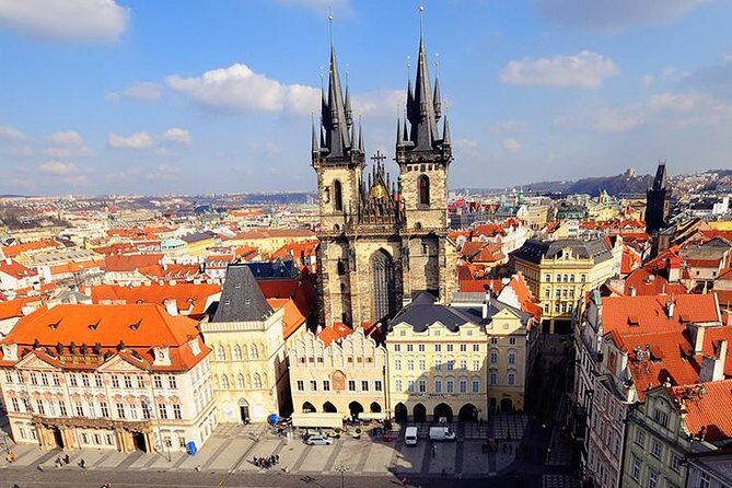 Prague City Sightseeing Tour - Prague Castle: The 15-Minute Reality Check