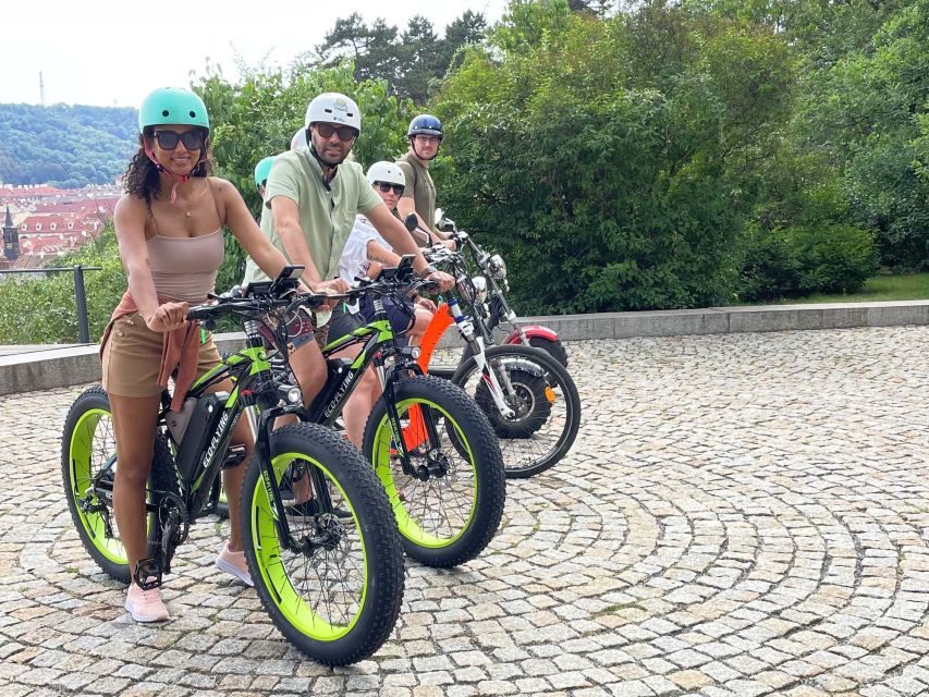 Prague: City Viewpoints Tour by Electric Fat Bike - Lesser Town panoramic viewpoint: Vltava plus Old Town red roofs