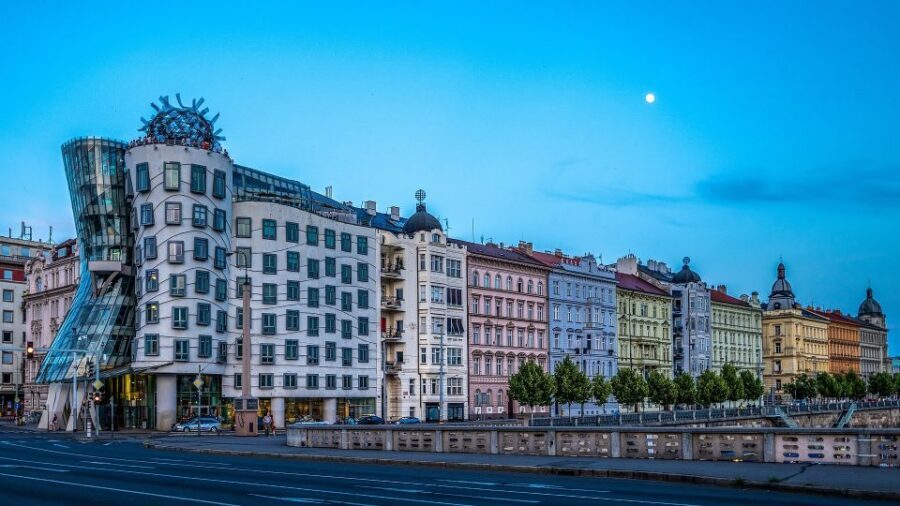 Prague Complete Tour in Spanish & Lunch, Tickets - Old Town Square and the Astronomical Clock stop