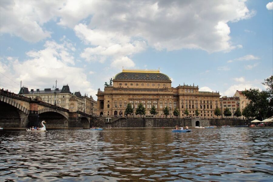 Prague Complete Tour in Spanish & Lunch, Tickets - Prague Castle: interiors plus the big-ticket sites