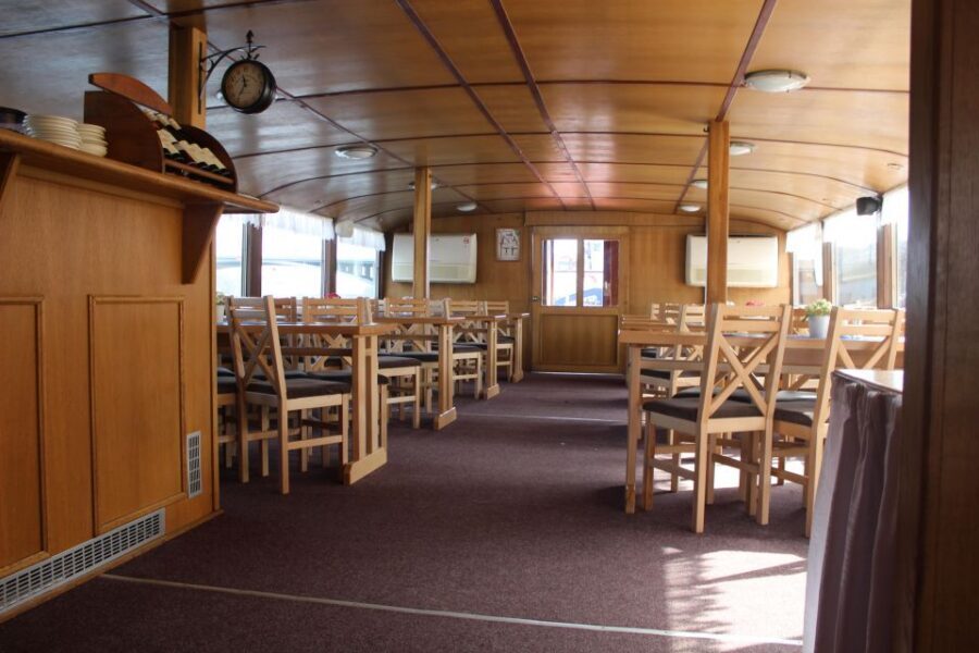Prague Cruise: 1-Hour on the River Vltava - One hour on the Vltava: what the cruise actually feels like