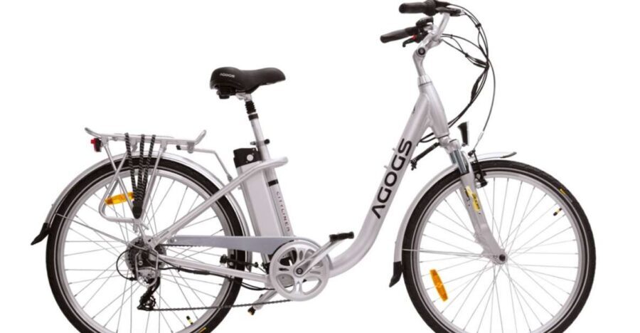 Prague Electric Bike Rental - Historic cobblestones: the texture you’ll feel (and how to use it)