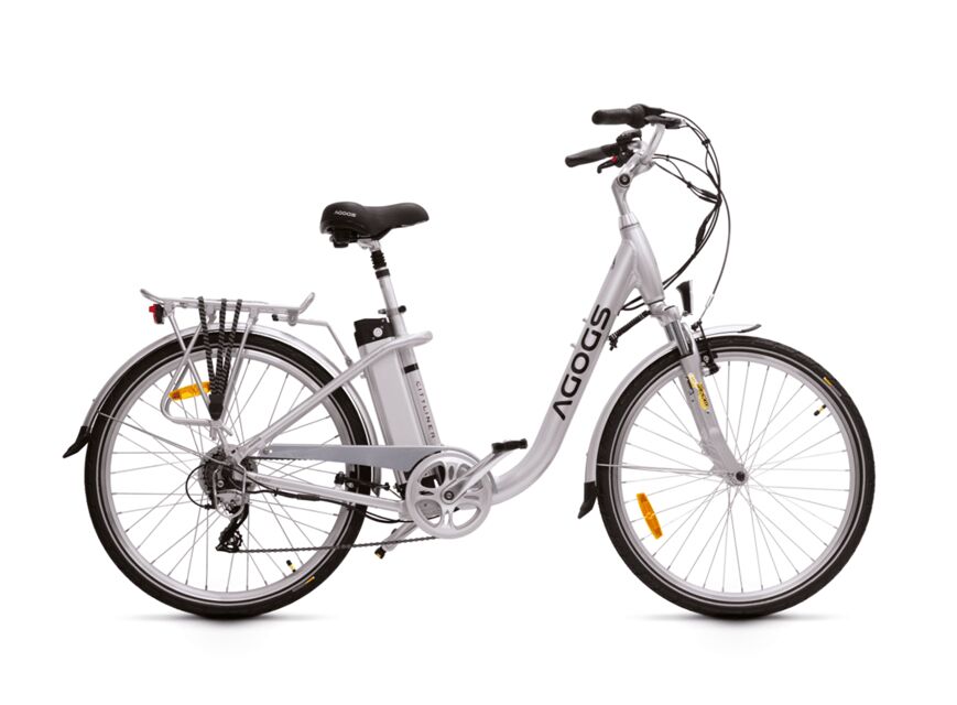 Prague Electric Bike Rental - Picking up your e-bike at City Bike Prague on Králodvorská