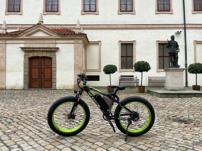 Prague: Electric Scooter & Cruiser Fat eBike Rental - Who should book this e-scooter and fat bike rental