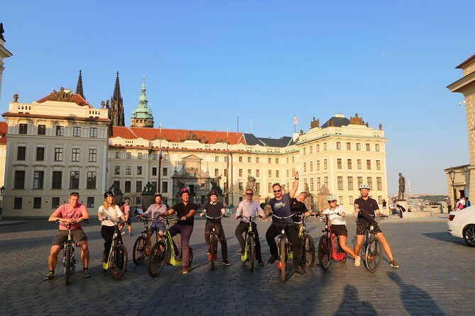 Prague: electric scooter & E-bike guided tour - The 3-hour upgrade: Old Town squares and the Jewish Quarter