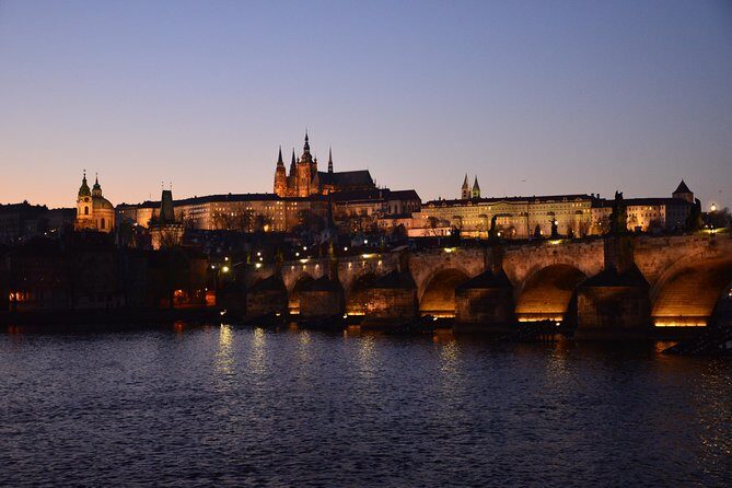 Prague evening/lights tour by car - How pickup at 8:00 pm keeps the night from getting messy