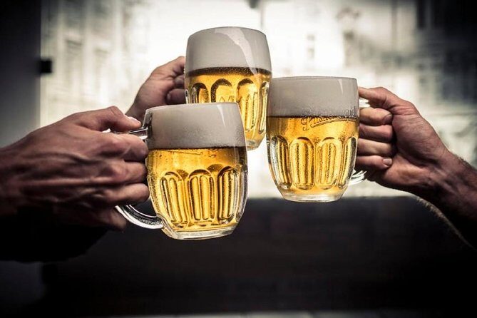 Prague Fairytale Day: A 6-Hour Culinary and Cultural Expedition - Lunch and beer: the part that makes the day feel worth it