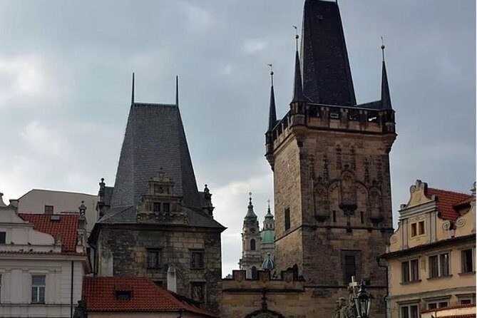 Prague Fairytale Tour: Old Town And Castle private tour - Prague Castle: why the guided context matters (and the ticket doesn’t)
