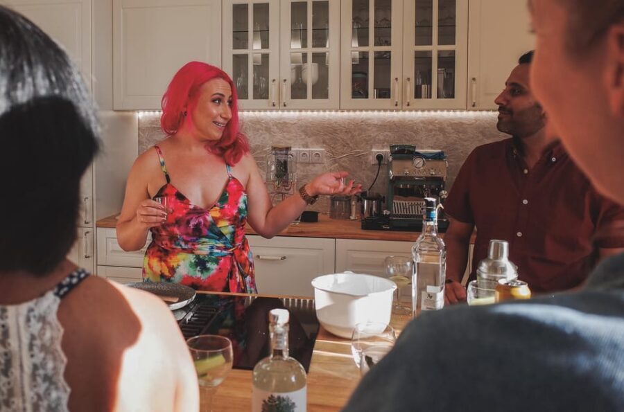 Prague: Farmers Market and Brunch Class with Celebrity Chef - Brunch with views and the “old friends” feeling