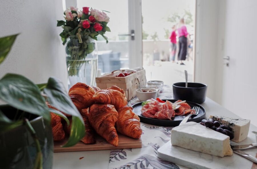 Prague: Farmers Market and Brunch Class with Celebrity Chef - Price and value: $91 for market + cooking + brunch + drinks