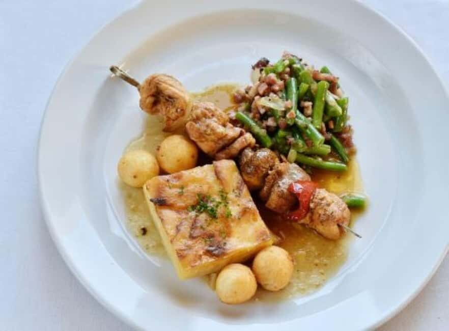 Prague: Folk Dancing Dinner Experience - Unlimited Beer, Wine, and Soft Drinks: Value That Adds Up