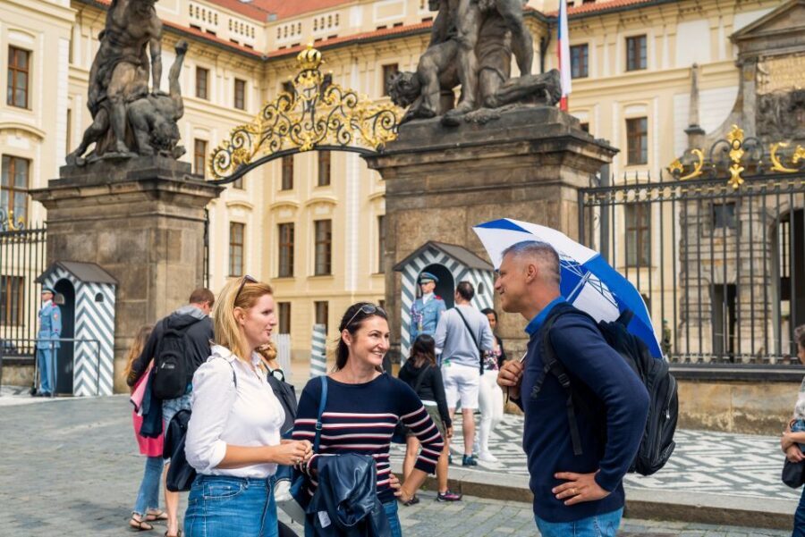 Prague Grand 2,5 hour + 2 hour exterior walking tour - How Long Is Enough? Pacing, Walking Time, and Pairing Plans