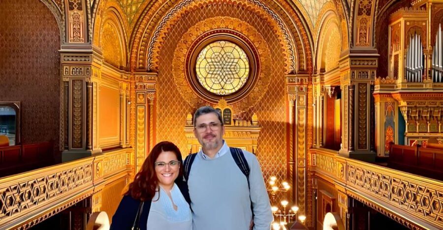 Prague: Guided Tour inside the Jewish Cemetery & Synagogues - Maisel Synagogue: more than a beautiful interior