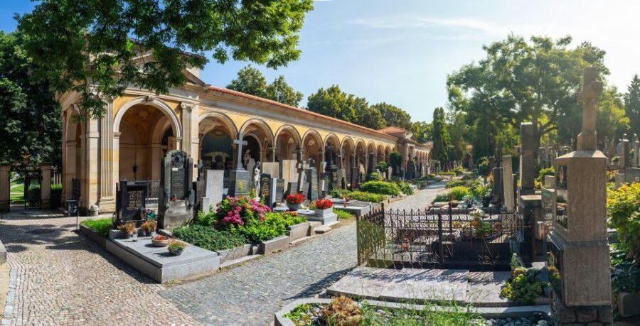 Prague: Guided tour to the historic fortress of Vyšehrad - Key highlights at Vyšehrad in 1.5 hours