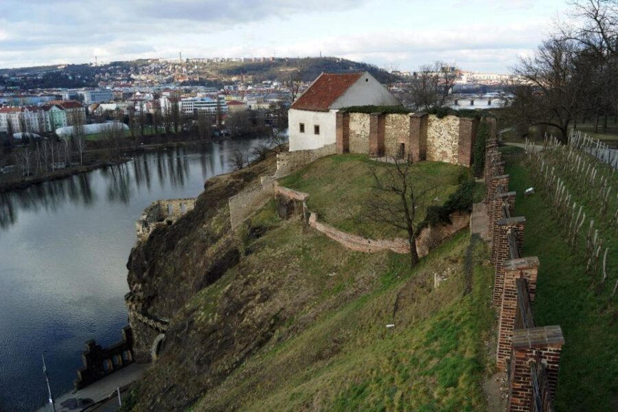 Prague: Guided tour to the historic fortress of Vyšehrad - Price and value: is $44 worth it?