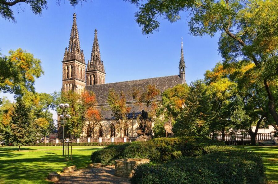 Prague: Guided tour to the historic fortress of Vyšehrad - Walking the fortress ramparts: where the story starts