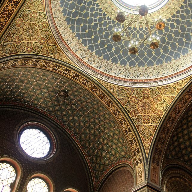 Prague: Guided Walking Tour of Prague's Jewish Quarter - Key things you’ll notice on this Prague Jewish Quarter walk