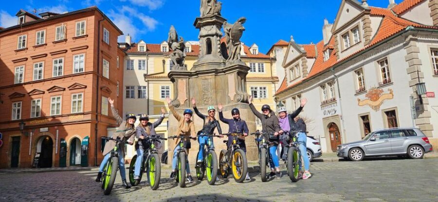 Prague: Highlights Tour on e-Scooter or eBike - Key points before you book