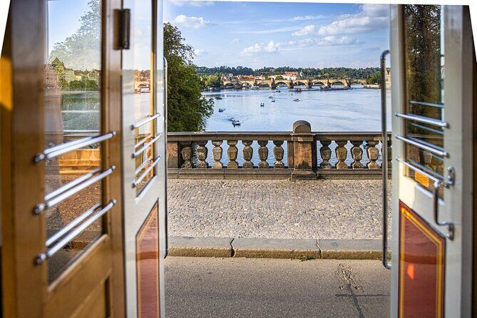 Prague Hop on Hop off Sightseeing Tram - Line 42 logistics: where you start, how long it takes, and how to hop smart
