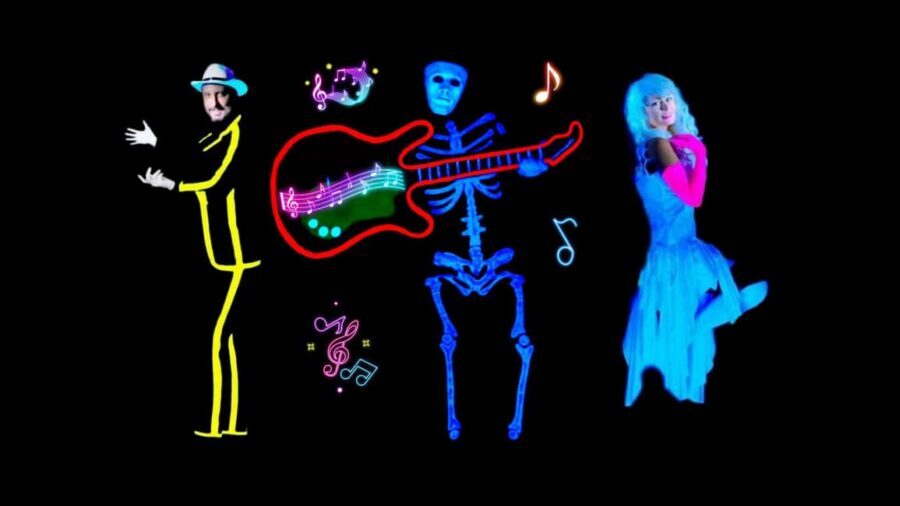 Prague: Images of Love Black Light Theatre Show - Who Should Book This Show (and Who Should Skip It)