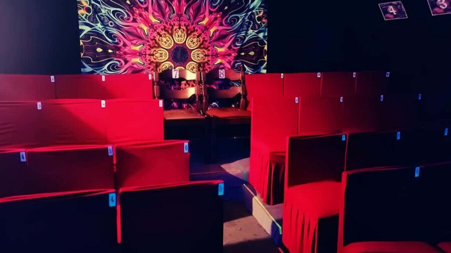 Prague: Images of Love Black Light Theatre Show - Entering the Space: Why the Setting Changes the Show
