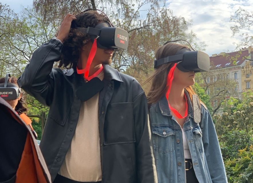 Prague: Immersive History Walking Tour and VR - Old Town Square and Wenceslas Square: the past shows up in the same frame