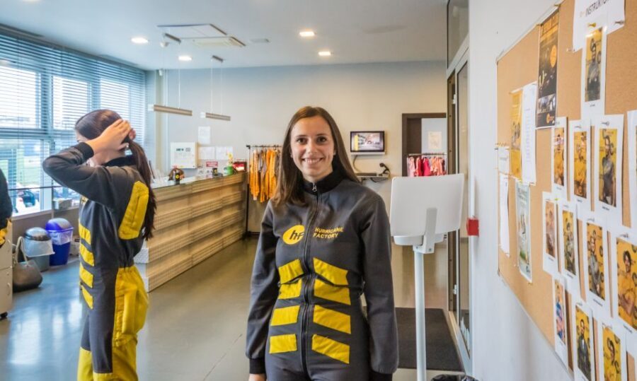 Prague: Indoor Skydiving Wind Tunnel Adventure - Your 4.5-minute wind tunnel flight: what it feels like and why it works