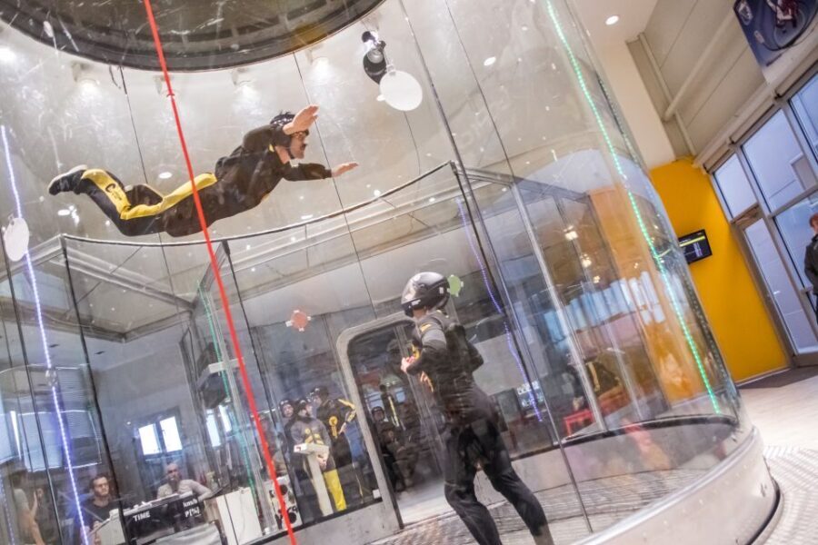 Prague: Indoor Skydiving Wind Tunnel Adventure - Who this Prague indoor skydiving session is best for