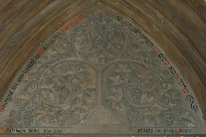 Prague Jewish Quarter Private Half-Day Walking Tour - Stop 6: Maisel Synagogue, Rudolf II Privilege, and a Building That Survived Fire