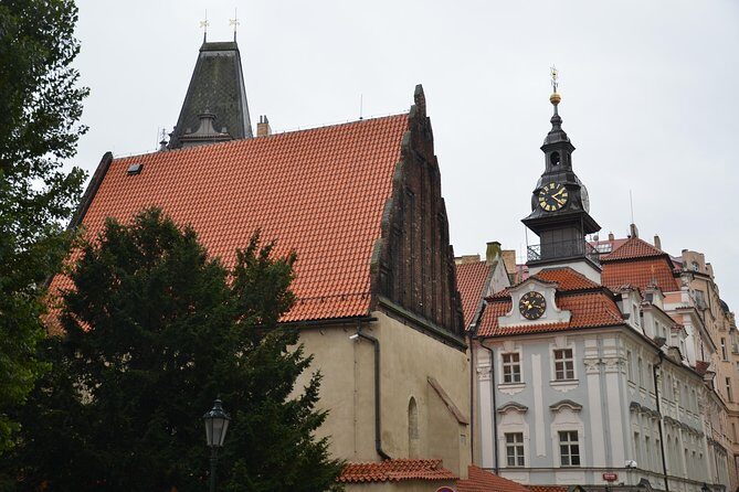 Prague Jewish Quarter Private tour - 3hours - Old-New Synagogue: Why That 15 Minutes Can Still Land