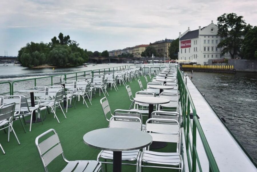 Prague: Lunch Cruise on Vltava River with open Buffet - Service, pacing, and onboard comfort (based on real patterns)