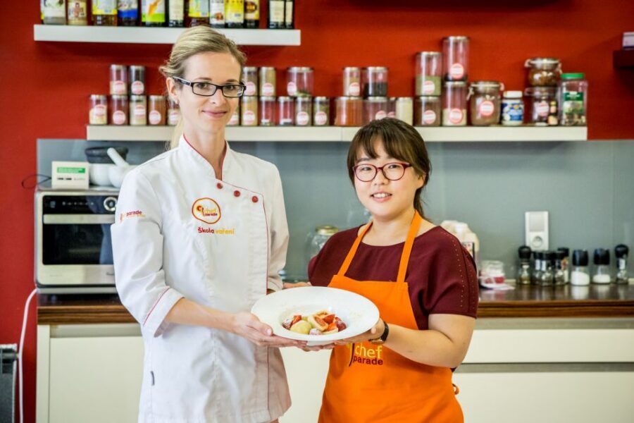 Prague: Market Tour and Traditional Czech Cooking Class - Chefparade Cooking School: What the Workshop Is Really Like