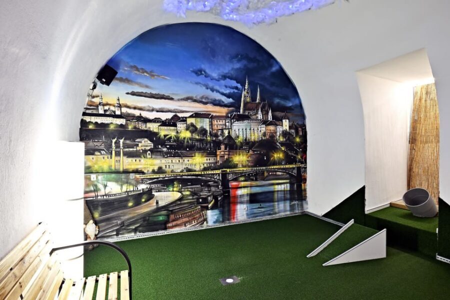 Prague: Mazemania Miniature Golf Experience - Key things to know before you play Mazemania