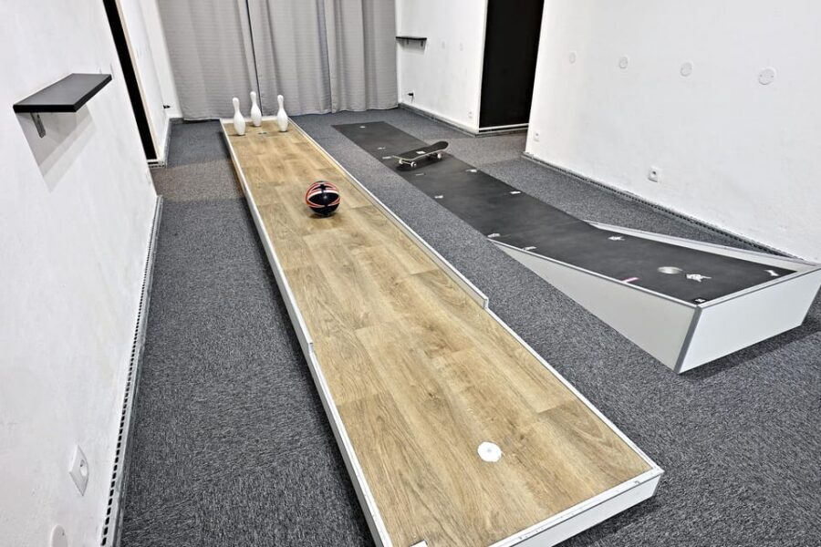 Prague: Mazemania Miniature Golf Experience - Making the most of your round: quick tips that fit the course style
