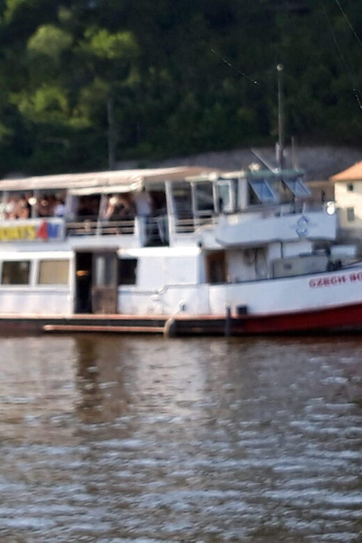 Prague: New Year's Eve Cruise through Midnight - Price and value: is $277 for 150 minutes worth it?