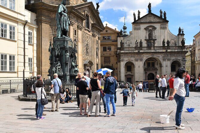 Prague Old Town And Beer Walking Tour Including Dinner - Evening Old Town Sights and Beer: Why This Format Works