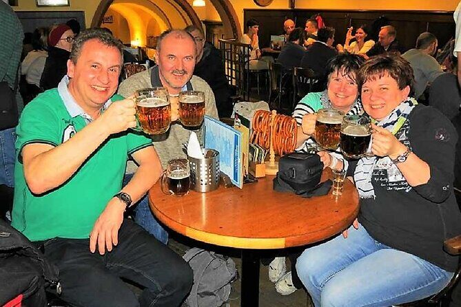 Prague Old Town And Beer Walking Tour Including Dinner - Beer Stops in Two Different Pubs: How to Make the Most of the Tastings