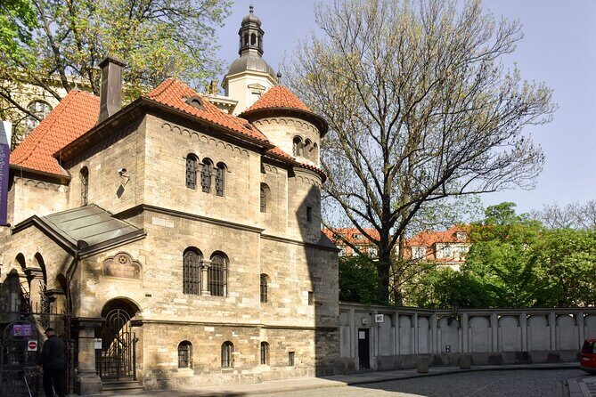 Prague Old Town and Jewish Quarter 90 minutes Guided Tour - Old Town Square and the Astronomical Clock Legend Walk-Through