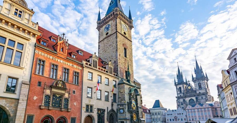 Prague: Old Town Guided Walking Tour and City Boat Ride - Old Town Square to Charles Bridge: a smart 3-hour format
