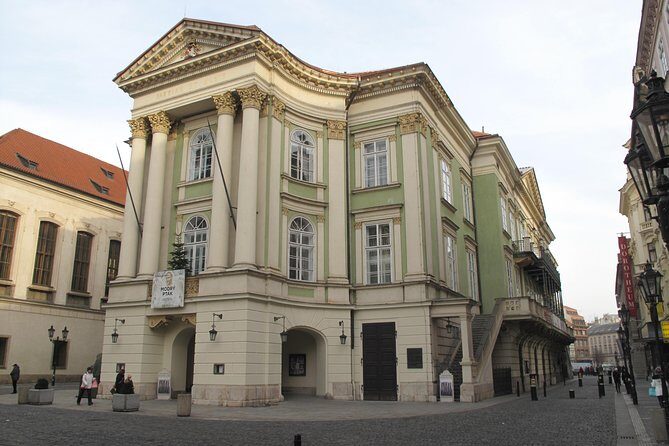 Prague Old Town Highlights Walking Tour - About the guide and pacing: what to expect in real terms