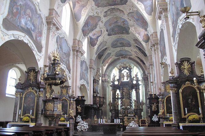 Prague Old Town Tour with a Classical Concert - Republic Square: The Power of “In-Between” Stops