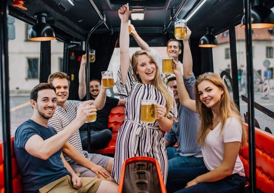 Prague: Party Beer Bus - Key things that make this beer bus work