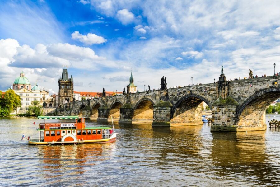 Prague: Prague Castle and Little Quarter Guided Walking Tour - Why a private Prague Castle walk beats the typical crowd shuffle
