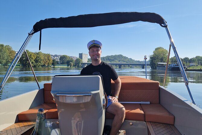 Prague Private Boat Tour - 2 Hours - A Two-Hour Prague River Cruise That Feels Like a Date (Not a Chore)