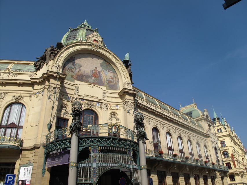 Prague: Private Cubism & Art Nouveau Walking Tour - Art Nouveau around Old Town and New Town: the style behind the drama