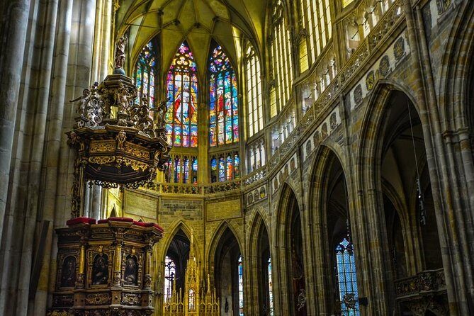 Prague Private Custom Full-Day Tour: Prague Castle and Old Town - From Your Hotel to the Castle Gates, Without the Stress